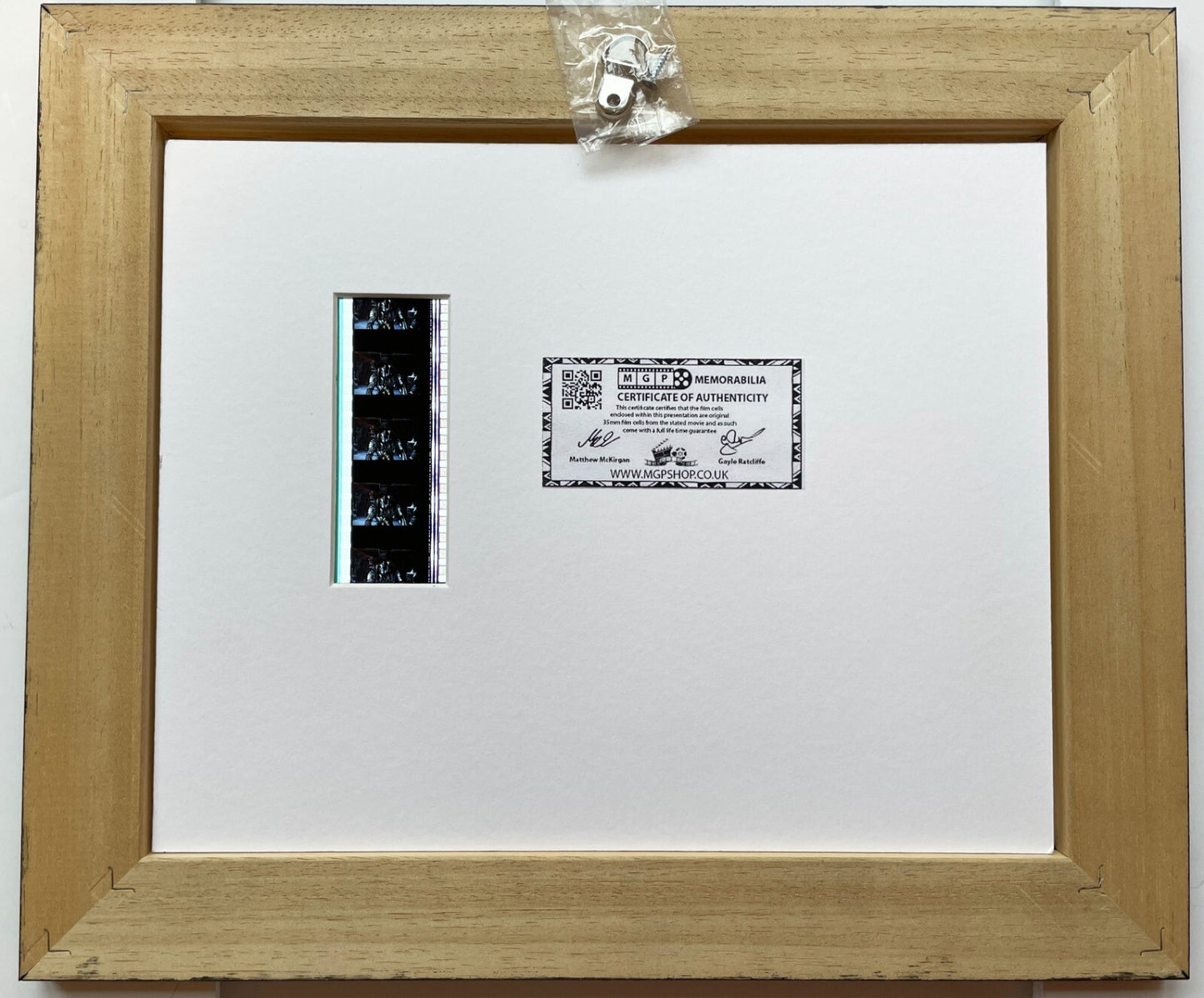 Hand crafted display featuring original film cells for ALIEN vs PREDATOR fans v1