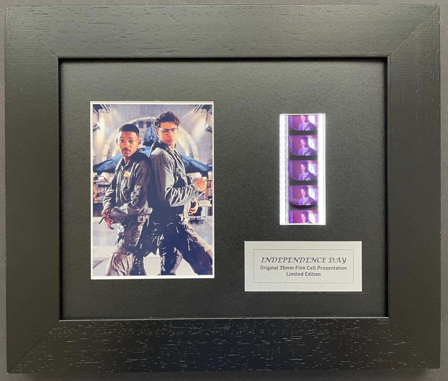Hand crafted display featuring original film cells for INDEPENDENCE DAY fans v3