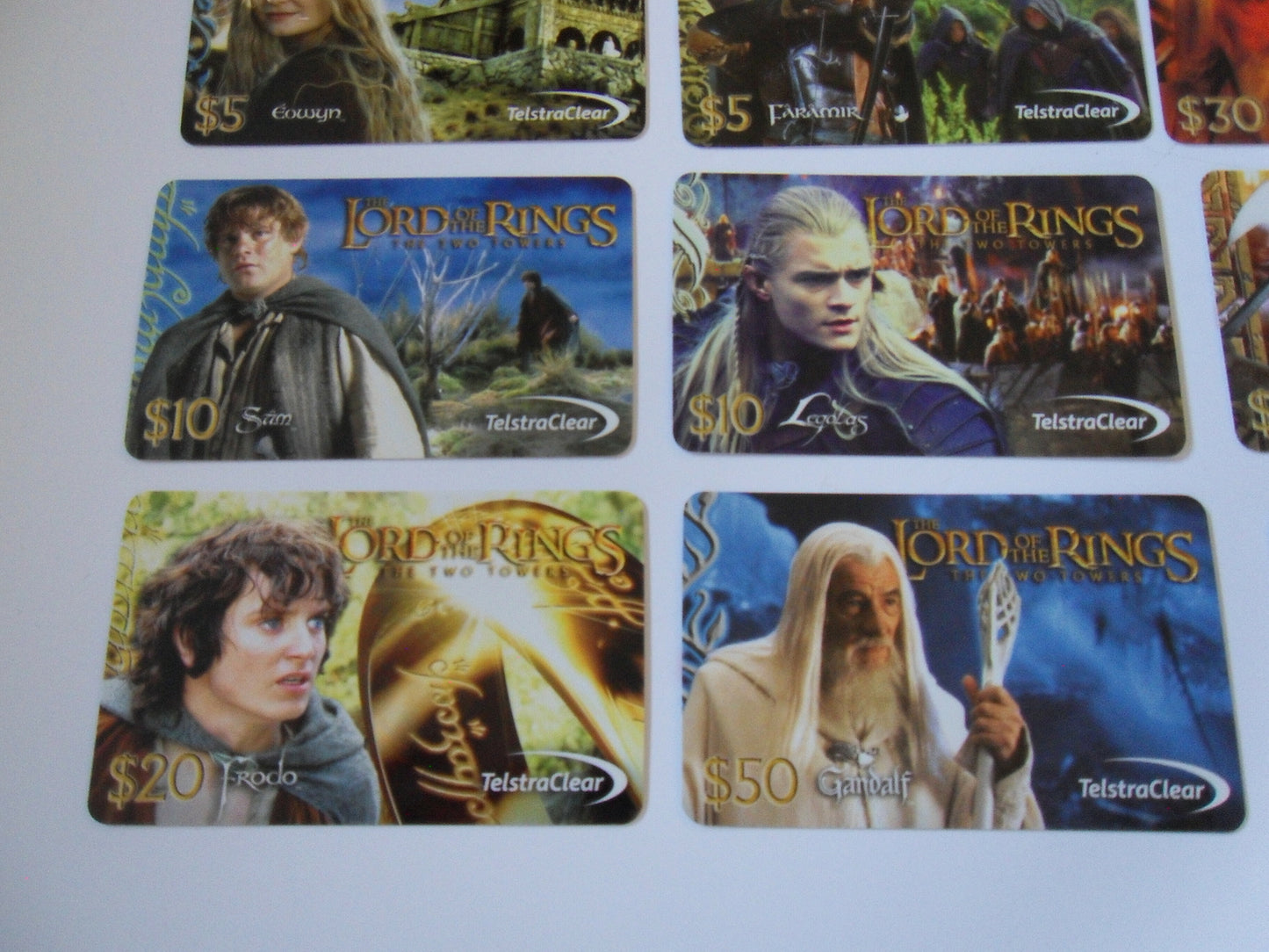 Collectors Presentation Pack with 9 Phone Cards for LOTR - The TWO TOWERS fan