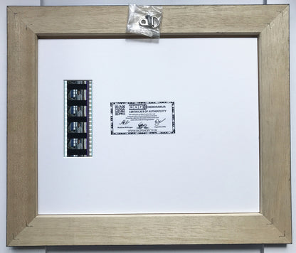 Handmade display featuring original film cell for THE BOURNE SUPREMACY fans vSR