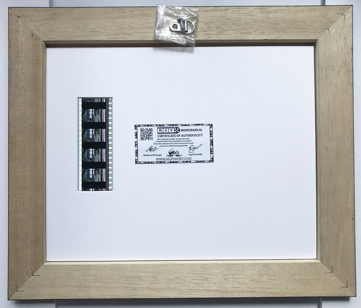 Handmade display featuring original film cell for THE BOURNE SUPREMACY fans vSR