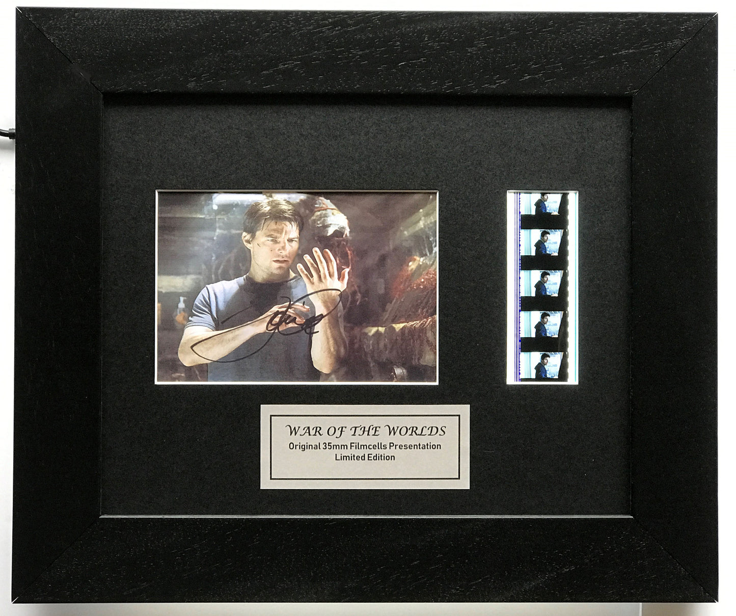 Hand crafted display inc original 35mm film cells for War of The Worlds fans vSR