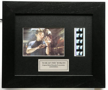Hand crafted display inc original 35mm film cells for War of The Worlds fans vSR