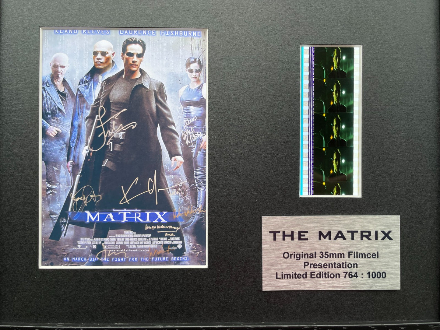 Handmade display featuring original 35mm filmcells for THE MATRIX fans + COA vSR
