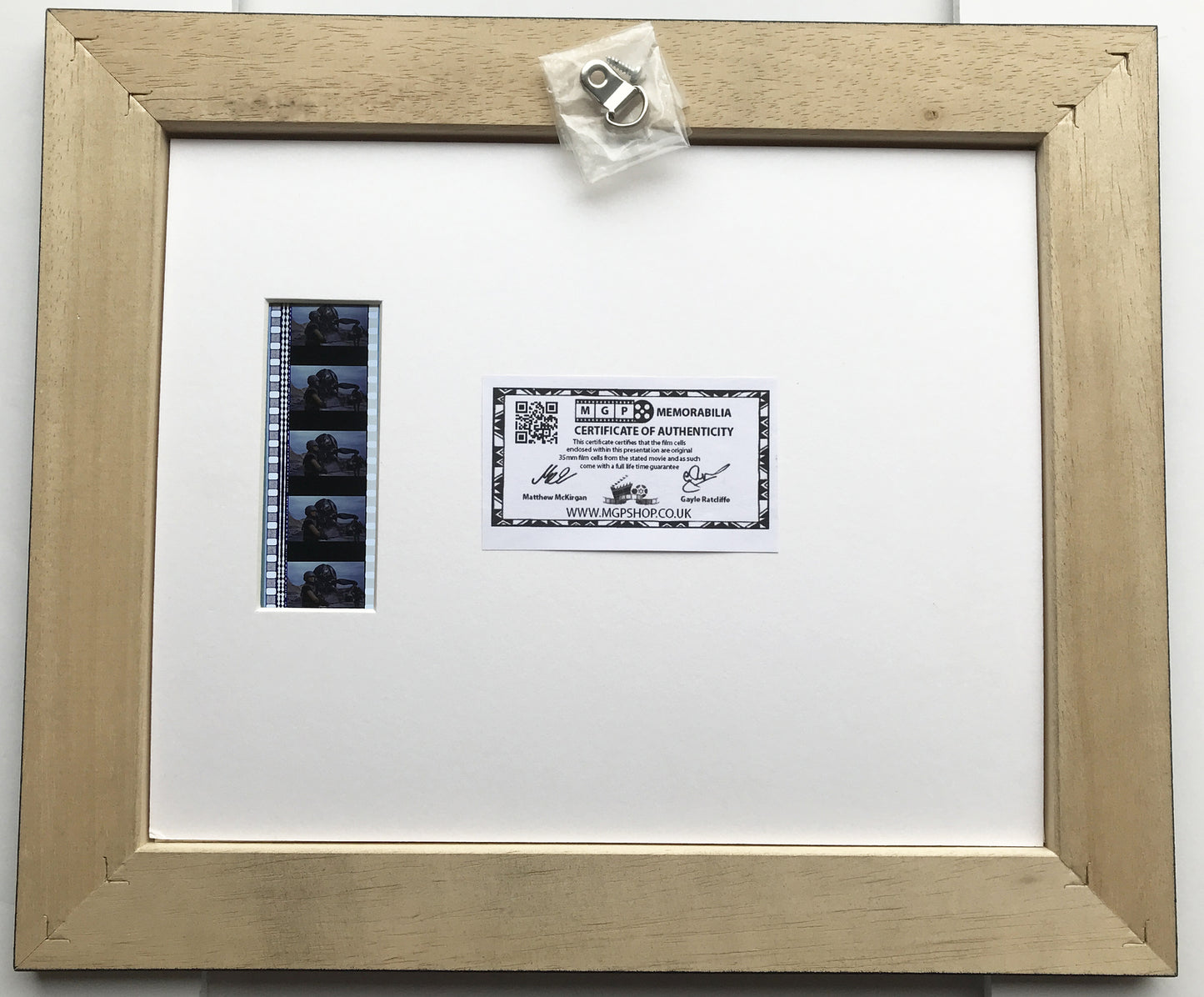 STARSHIP TROOPERS Original 35mm Film Cells set in Quality Wood Frame + COA v2