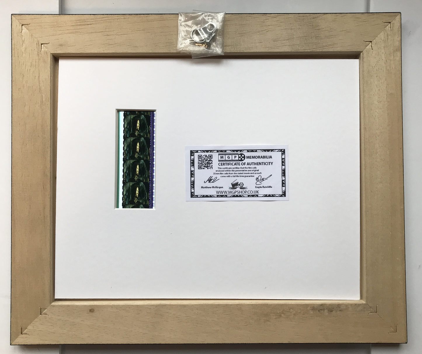 Handmade gift inc original 35mm film cell for LOTR - RETURN of The KING fans v3