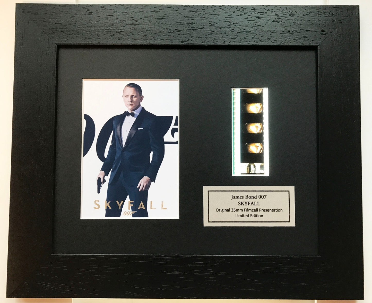 Handmade gift inc original film cells for James Bond QUANTUM OF SOLACE fans v1