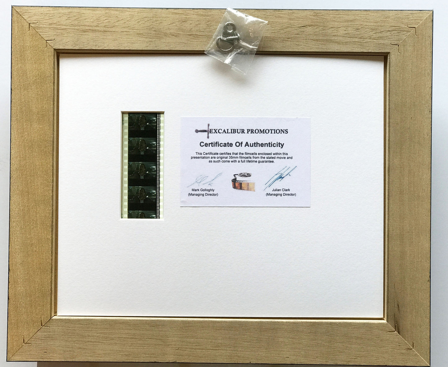 INDEPENDENCE DAY Signed Repro Original 35mm Film Cells in Quality Wood Frame