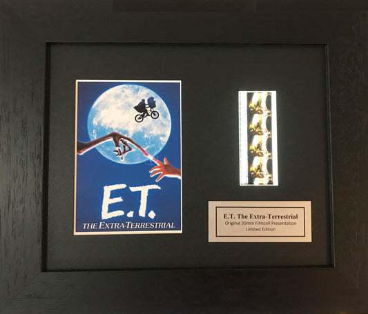 Handmade display inc original film cells for E.T The EXTRA-TERRESTRIAL fans v1