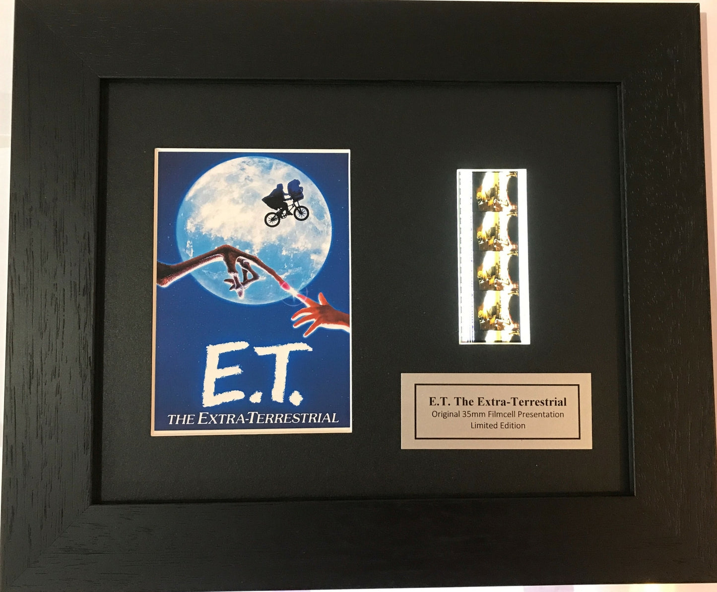 Handmade display inc original film cells for E.T The EXTRA-TERRESTRIAL fans v1