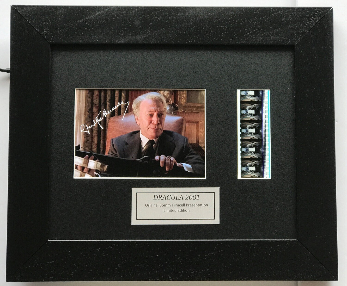 Hand crafted display featuring original 35mm filmcells for DRACULA 2000 fans vSR