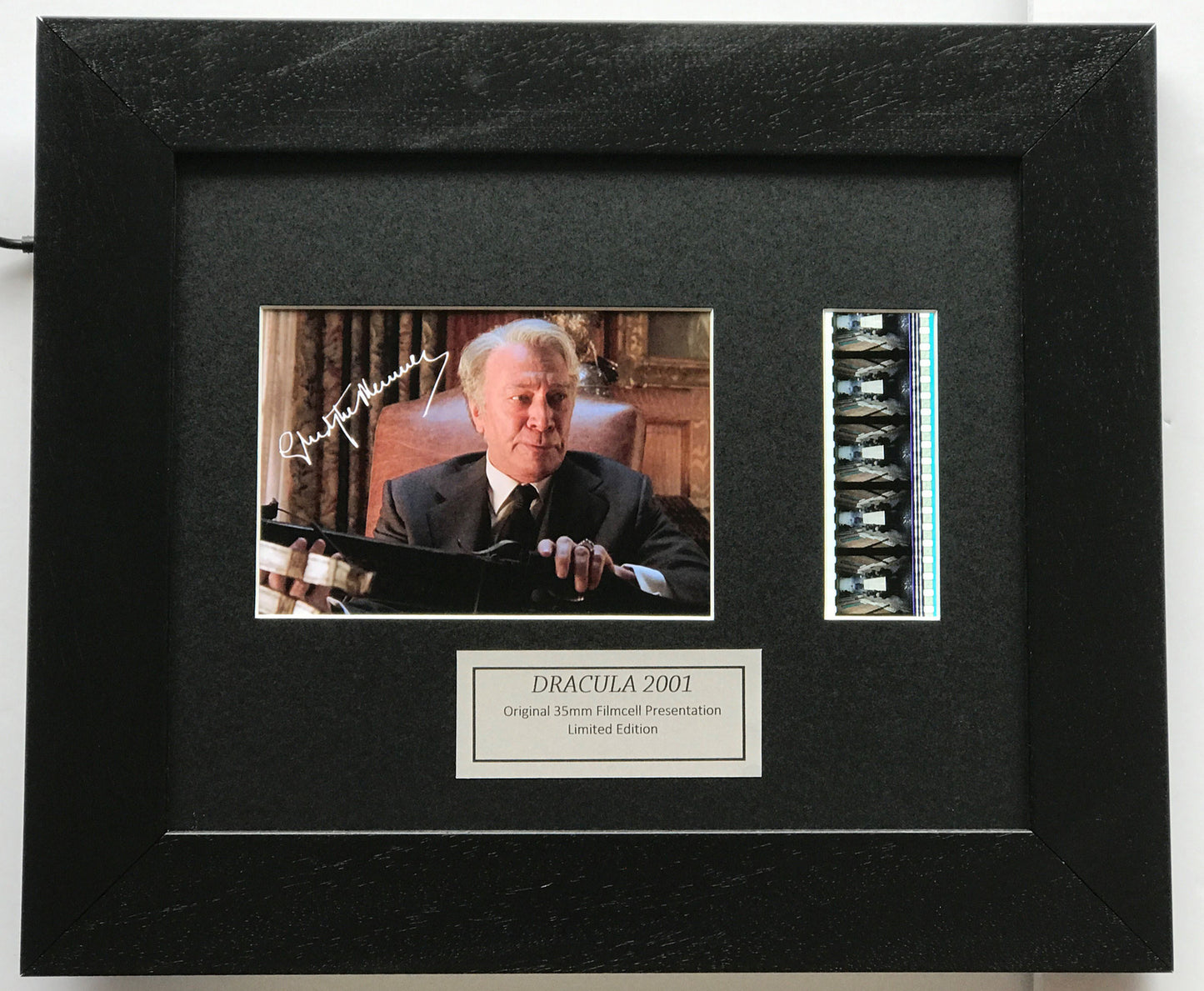 Hand crafted display featuring original 35mm filmcells for DRACULA 2000 fans vSR