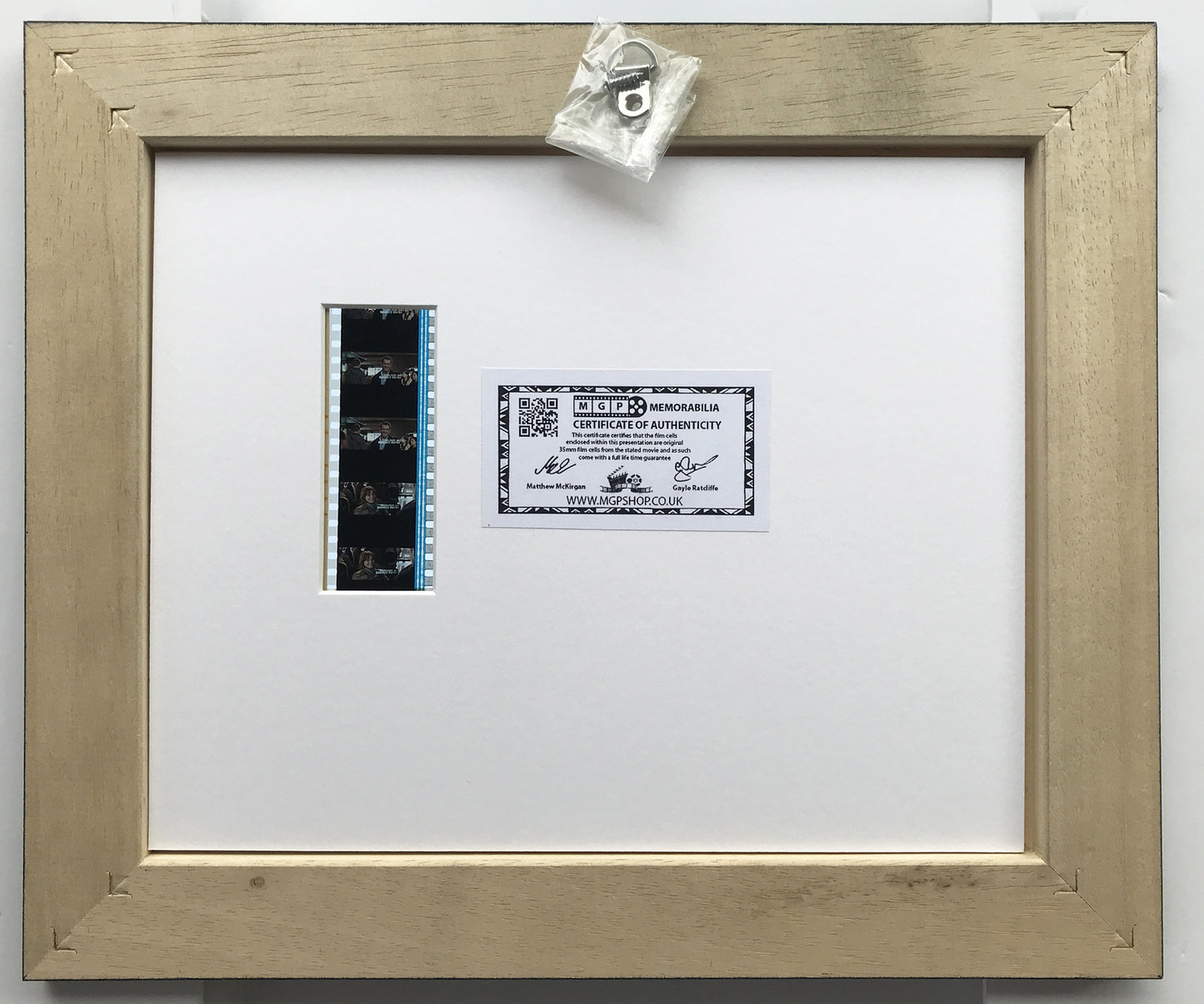 Handmade gift inc original 35mm filmcells for Edge of Darkness MEL GIBSON fans