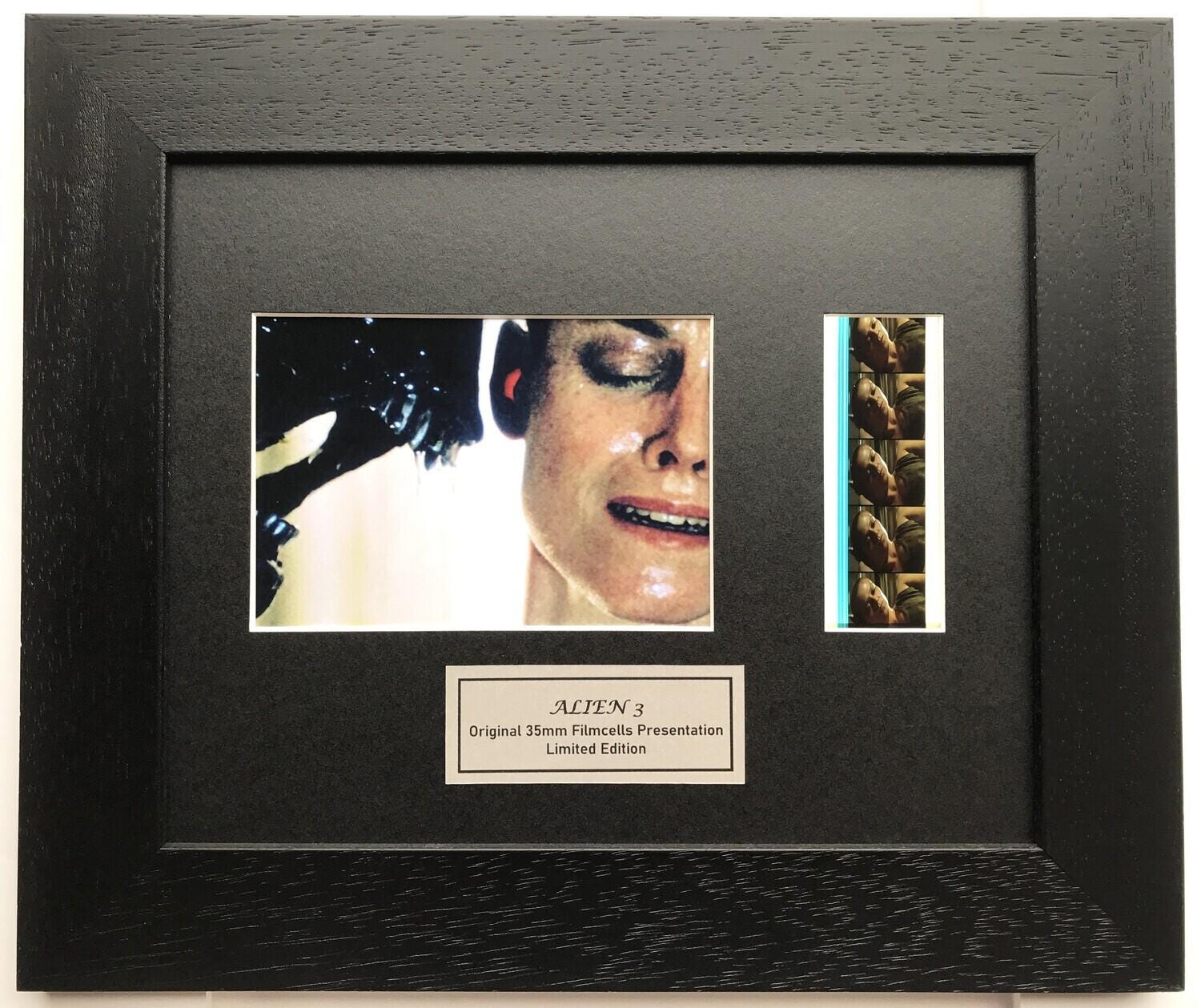 Hand crafted display featuring original 35mm film cells for ALIEN 3 fans v2