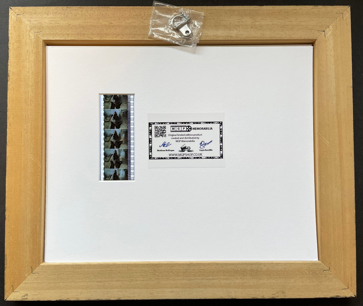 COURAGE UNDER FIRE Original 35mm Film Cells set within Quality Wood Frame + COA
