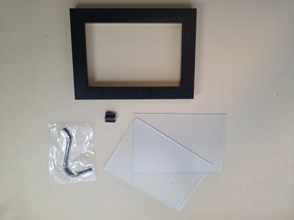 Quality wood frame in two sizes, either 130mm x 180mm or 325mm x 275mm