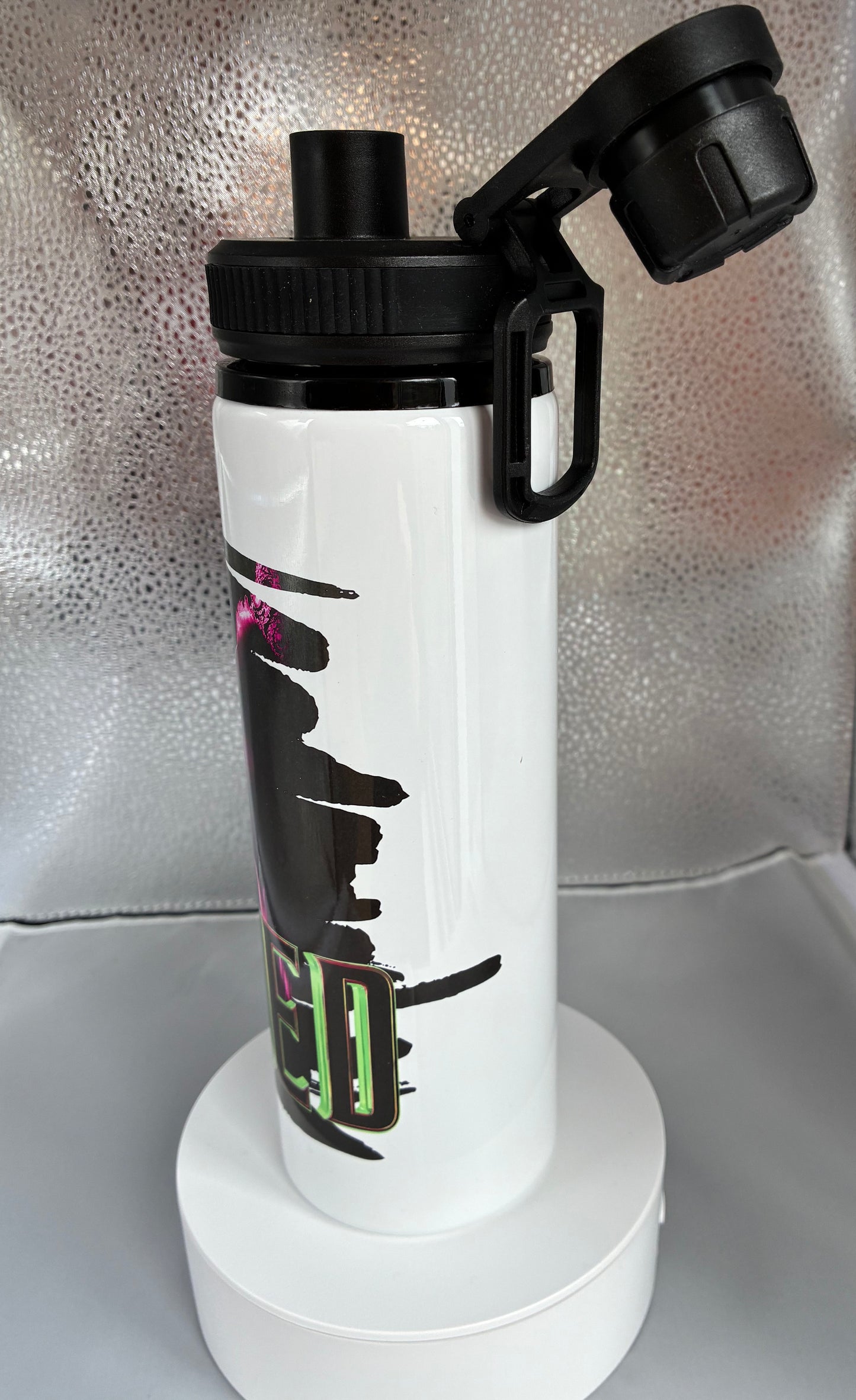 Wicked Style 850ml Sports Water Bottle with Screw Top Smart Lid