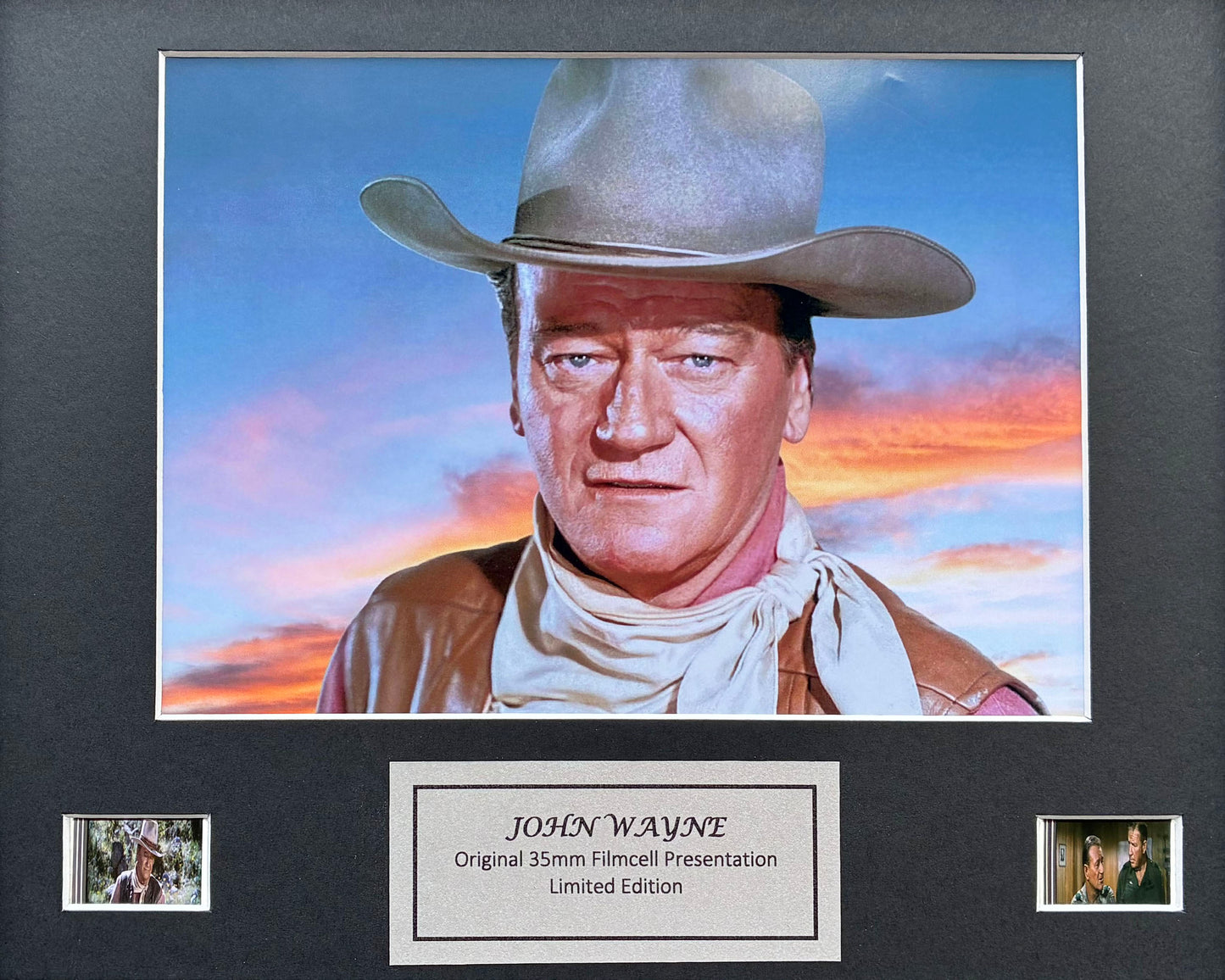 JOHN WAYNE Original 35mm Film Cell Memorabilia set in Quality Wood Frame v2