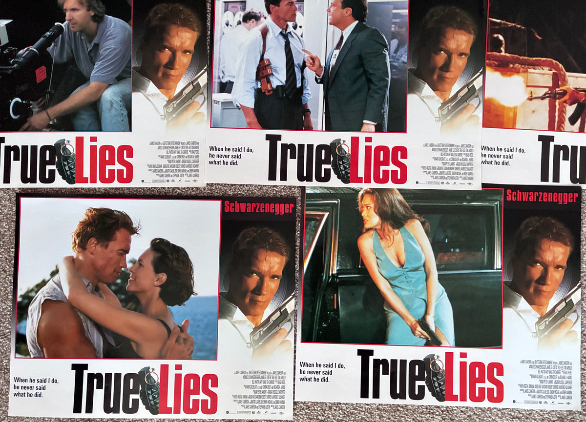 TRUE LIES (1994) Original 14"x 11" Lobby Cards x 8 - Arnie Schwarzegger
