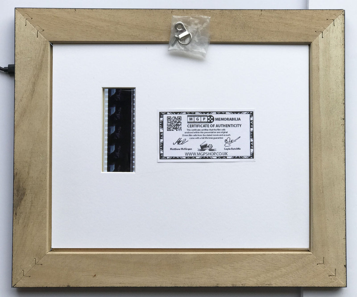 Hand crafted display featuring original film cells for INDEPENDENCE DAY fans v1